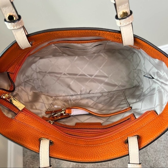 Michael Kors Bedford Orange Spice Leather Handbag - Picture 9 of 12